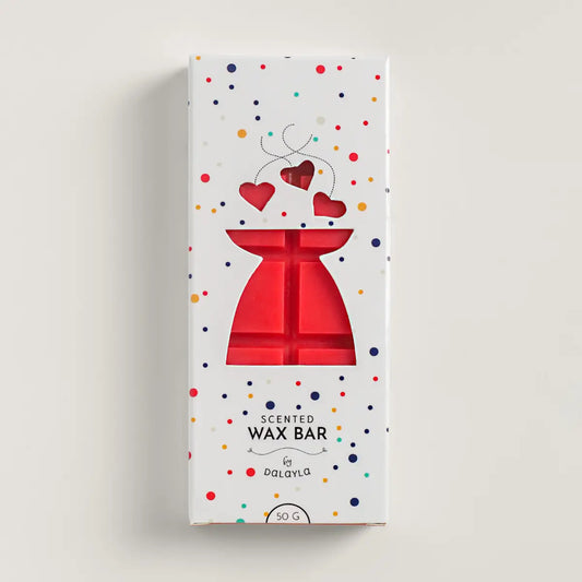 กล่องแว็กซ์หอมแท่ง Dye Hearts บาย Dalayla ขนาด 50 กรัม บรรจุภัณฑ์ลายจุดสีสันสดใส